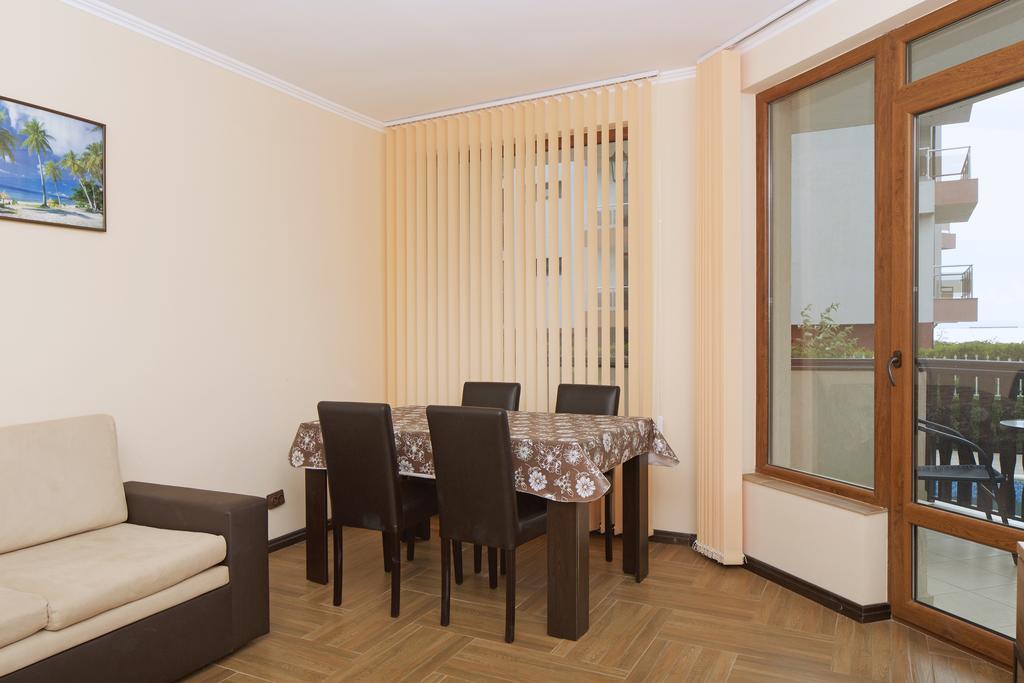 Mars Apartments In Complex Shipka Sveti Vlas Exterior foto
