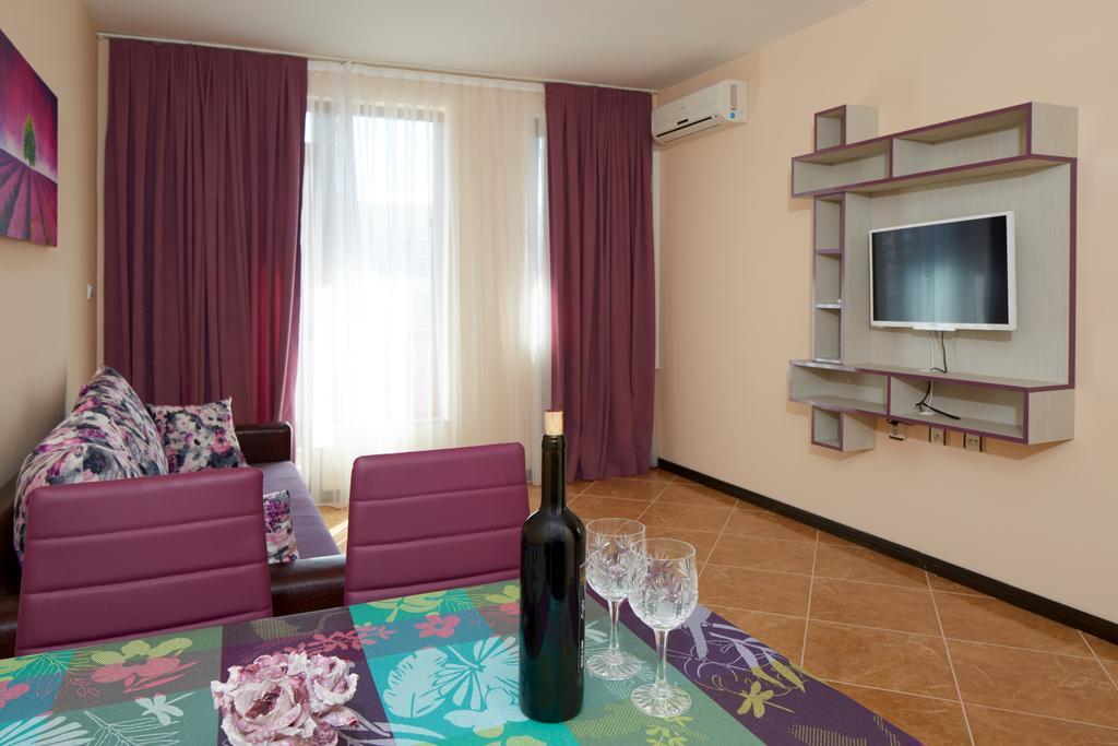 Mars Apartments In Complex Shipka Sveti Vlas Exterior foto
